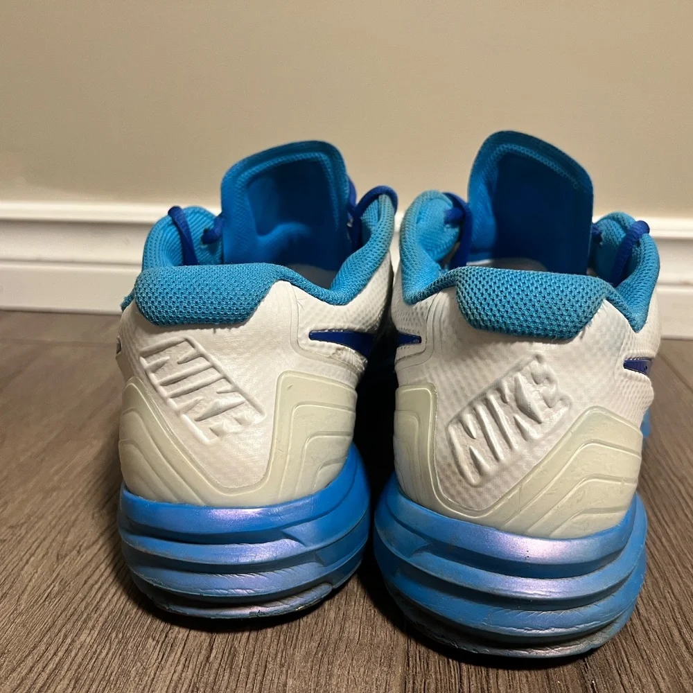 NIKE RUNNING SHOES - Picture 3 of 4